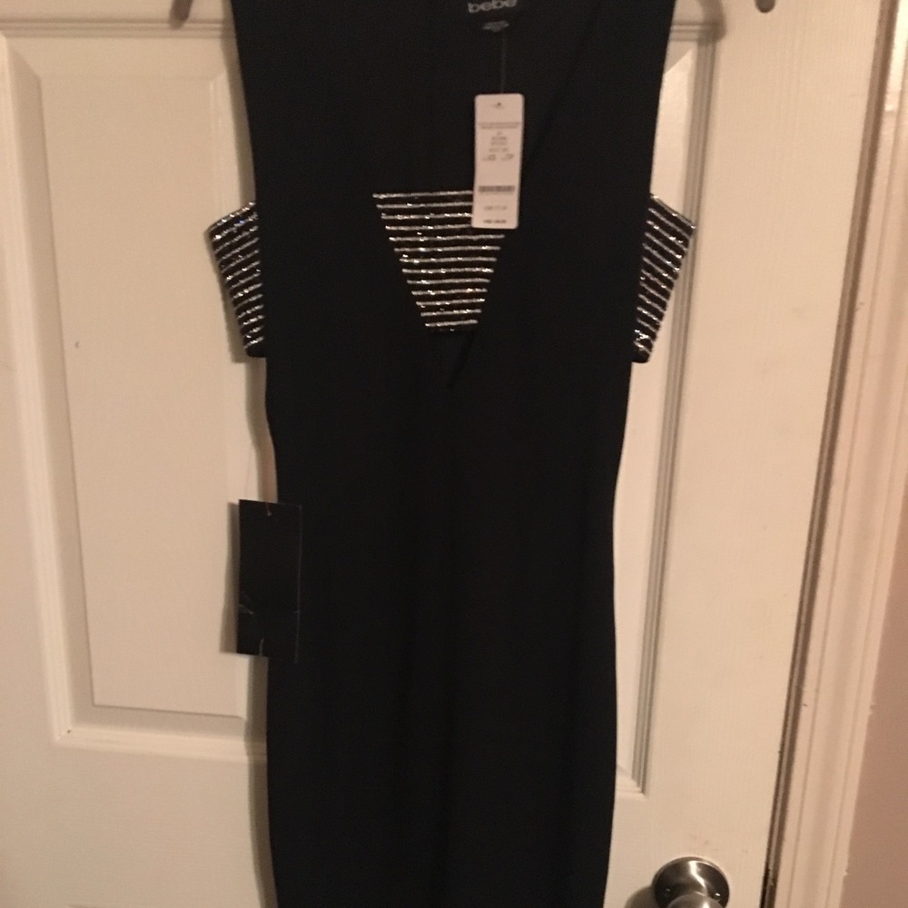 Gorgeous Bebe crystal adorned body con dress 👗